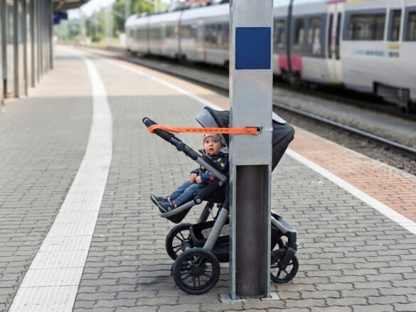 faigle Halteschlaufe Kinderwagen.jpg